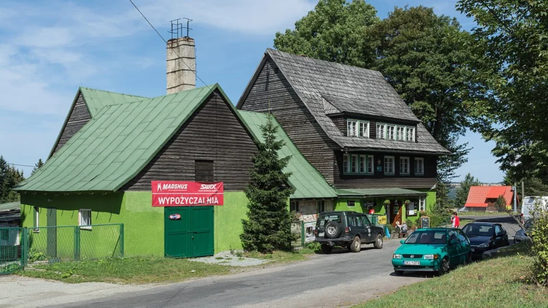 Jak przygotować pokój dla małego turysty: lista rzeczy do zabrania